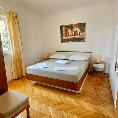 Vinka Appartement Pisak